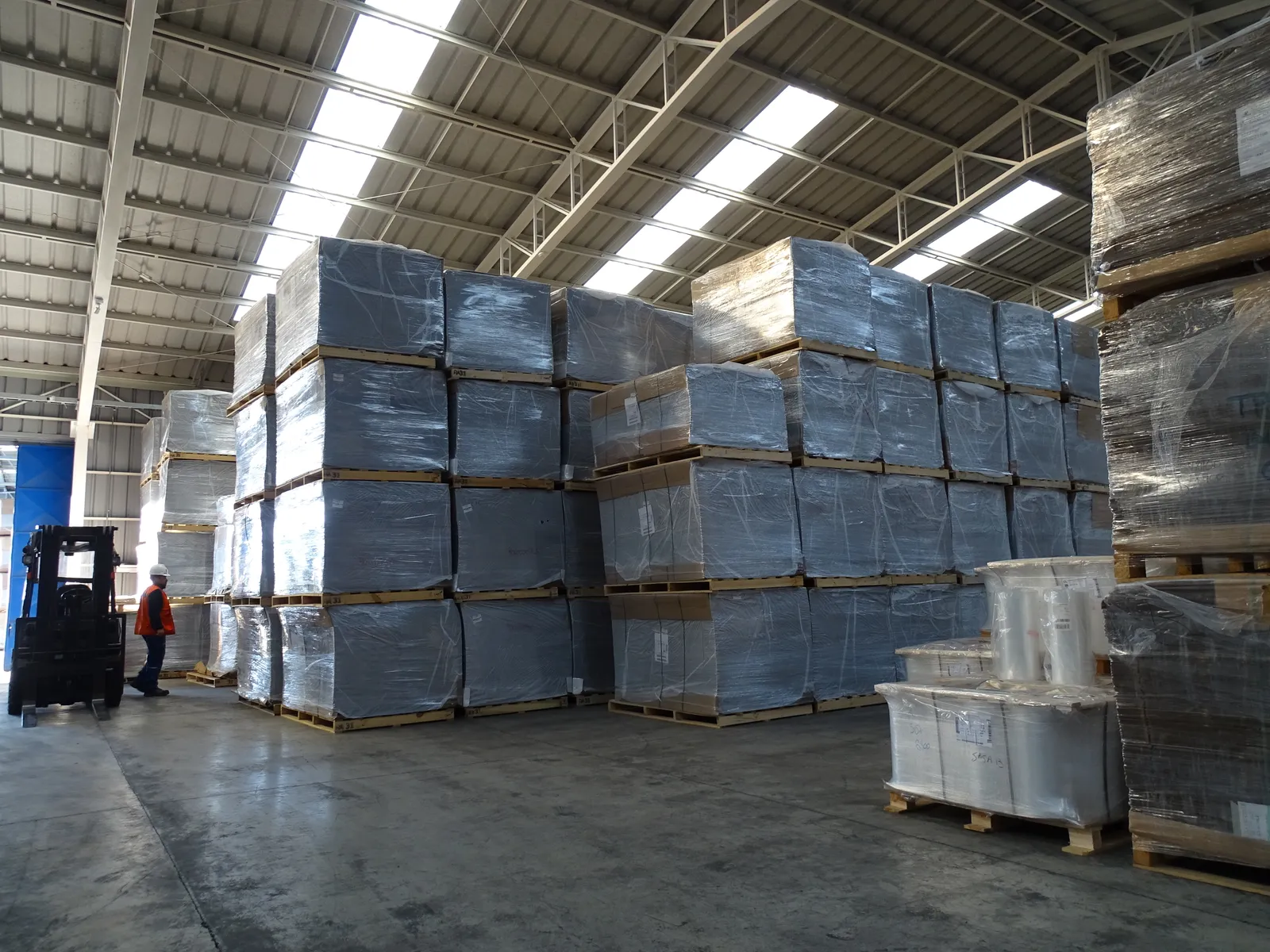 Bodegaje y operación responsable de Multiembalajes